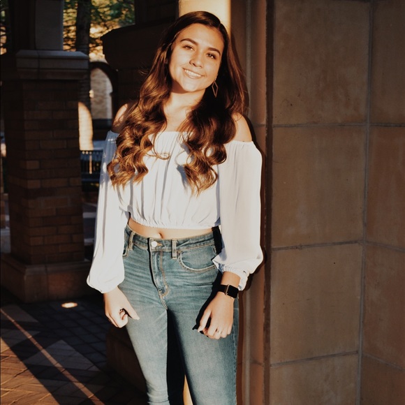 Meet your Posher, Elena - Picture 1 of 1